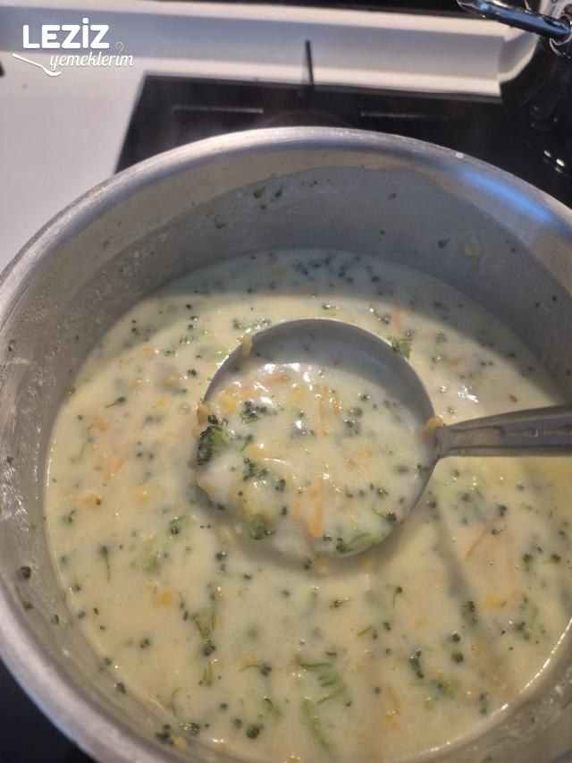 Sütlü Brokoli Çorbası