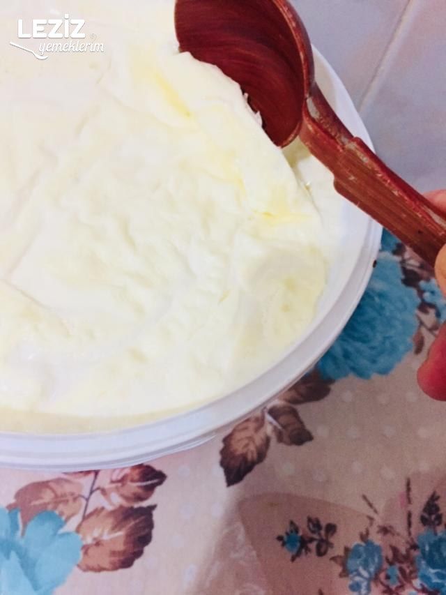 Kaymaklı Yoğurt Mayalama Yöntemi