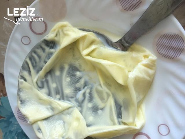 Kaymaklı Yoğurt Mayalama Yöntemi