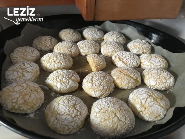 Limonlu Zerdeçallı Çatlak Kurabiye