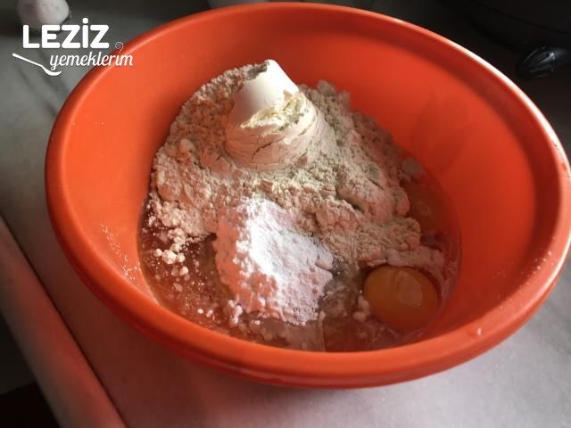 Limonlu Zerdeçallı Çatlak Kurabiye