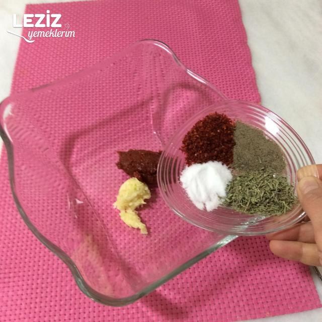 Mangal Tadında Fırında Kanat