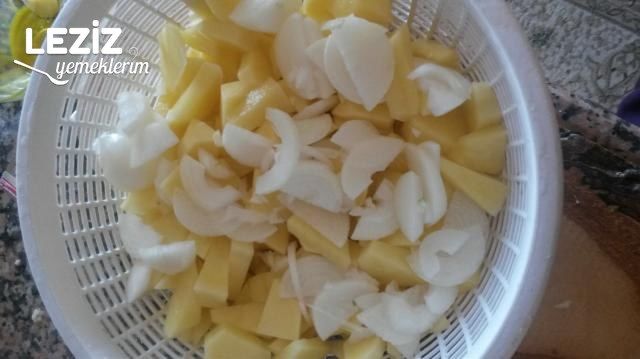 Soğanlı Patates Kızartması (Mutlaka Deneyin)