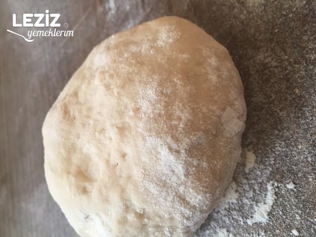 El Açma Ispanaklı Börek