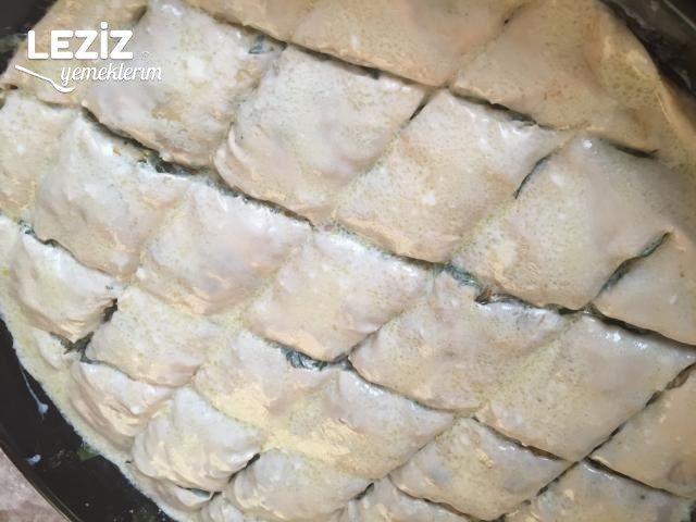 El Açma Ispanaklı Börek