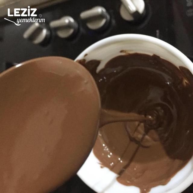 Kolay Mozaik Pasta Yapımı