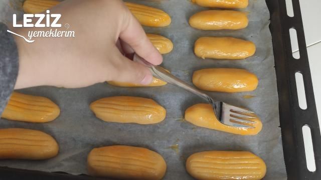 Kıyır Kıyır Ağızda Dağılan Şekerpare