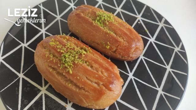 Kıyır Kıyır Ağızda Dağılan Şekerpare