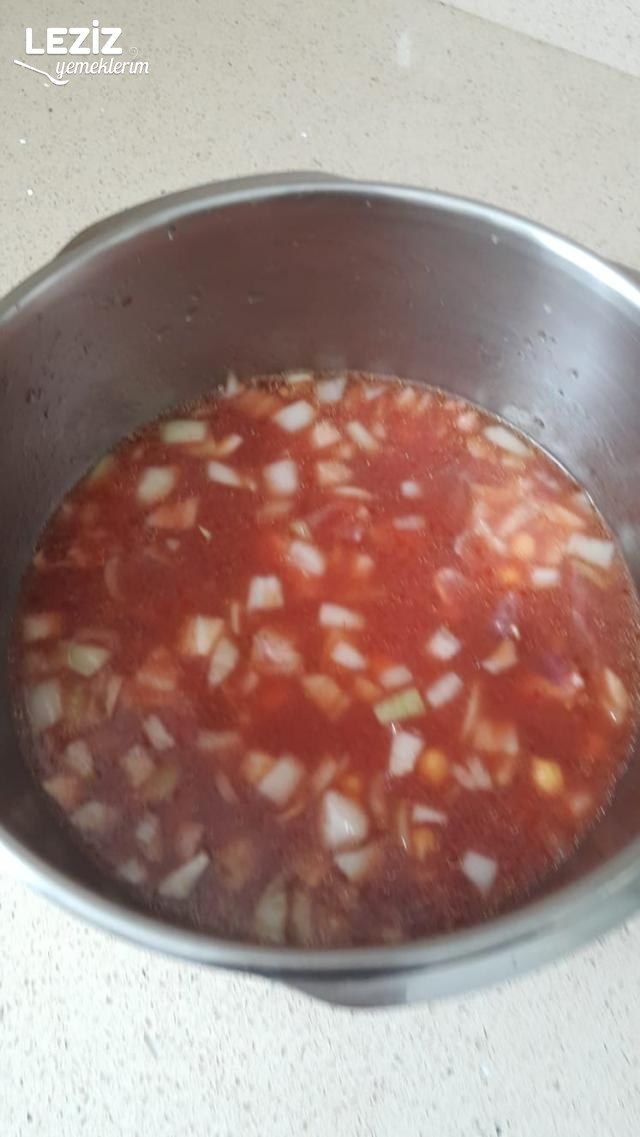 Düdüklü Tencerede Nohut Yemeği