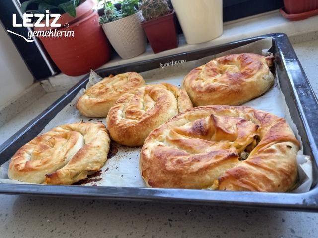 Çıtır Çıtır Otlu Sarma Börek