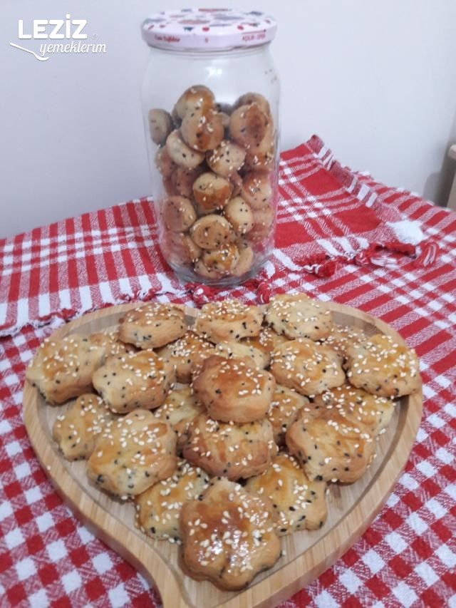 Pastane Usulü Nefis Tuzlu Kurabiye