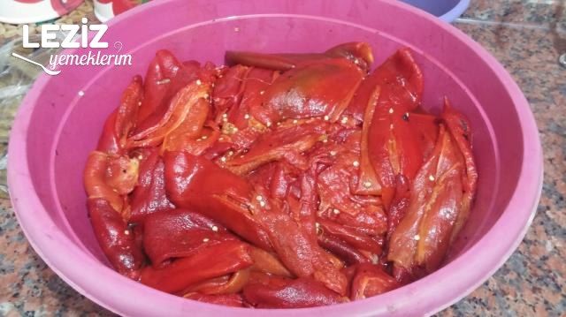 Dondurucuya Közlenmiş Biber Konulması