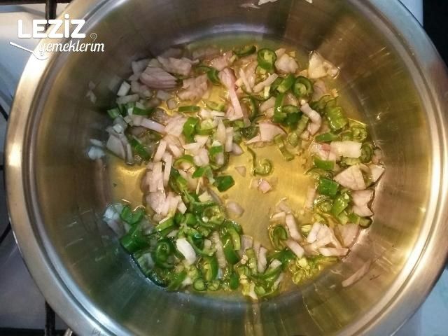 Domatesli Bulgur Pilavı Nasıl Yapılır