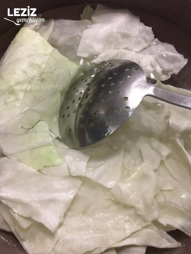 Zeytinyağlı Beyaz Lahana Dolması