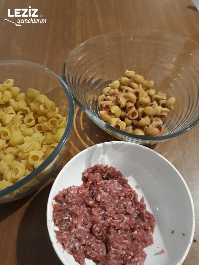 Makarna İle Yalancı Mantı