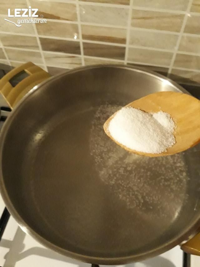 Makarna İle Yalancı Mantı