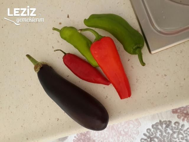 Soslu Enfes Türlü Kızartma