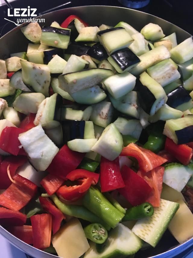 Etli Türlü Yemeği