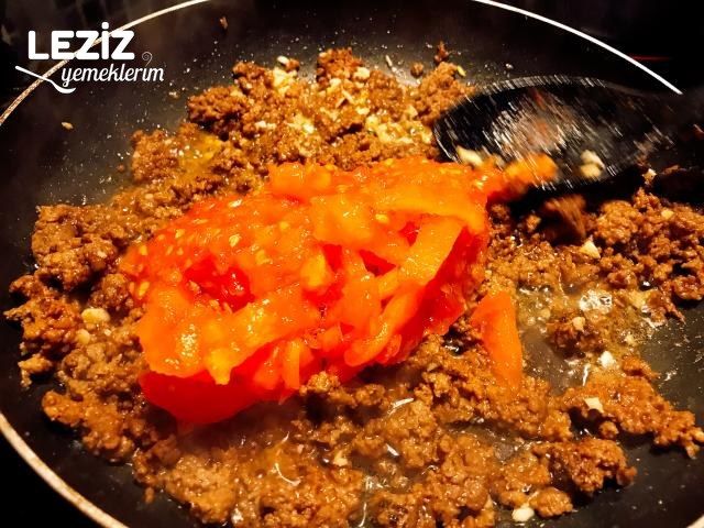 Bolonez Soslu Spagetti Tarifi