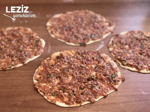 Evde Lahmacun Yapımı