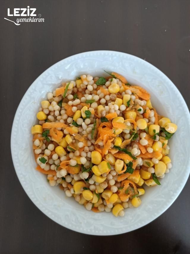 Mısırlı Havuçlu Kuskus Salatası