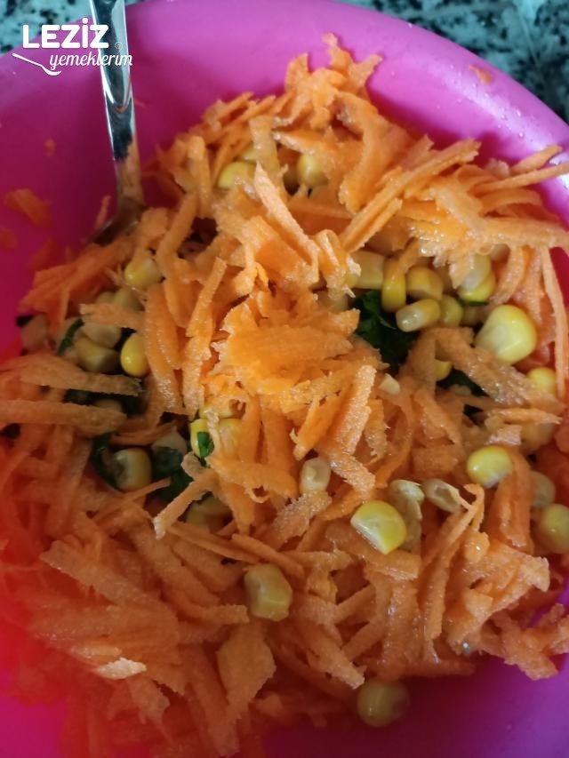 Mısırlı Havuçlu Kuskus Salatası