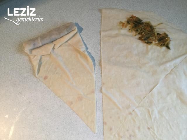 Pırasalı Börek Tarifi (Fotoğraflı Anlatım)