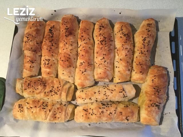 Pırasalı Börek Tarifi (Fotoğraflı Anlatım)