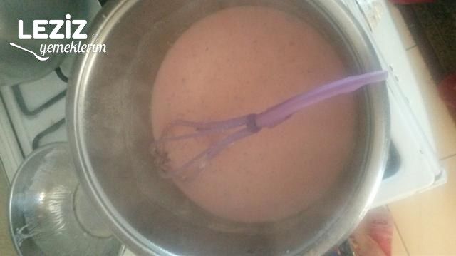 Mor Lahana Çorbası