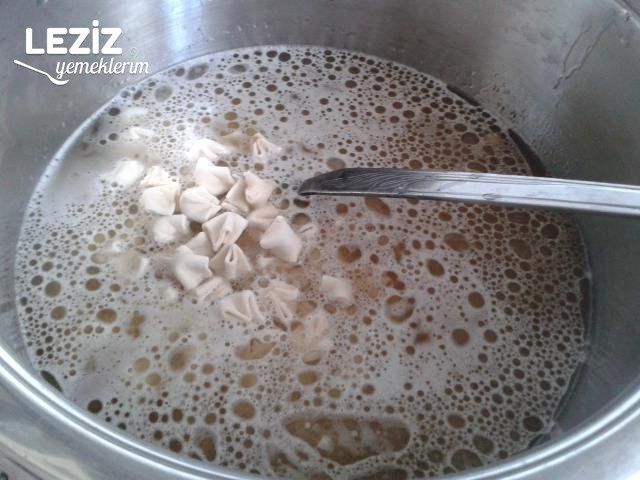 Yoğurtlu Mantı Çorbası