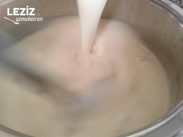 Yoğurtlu Mantı Çorbası