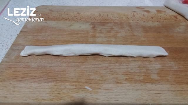 Çıtır Çıtır Kaşarlı Milföy Simit