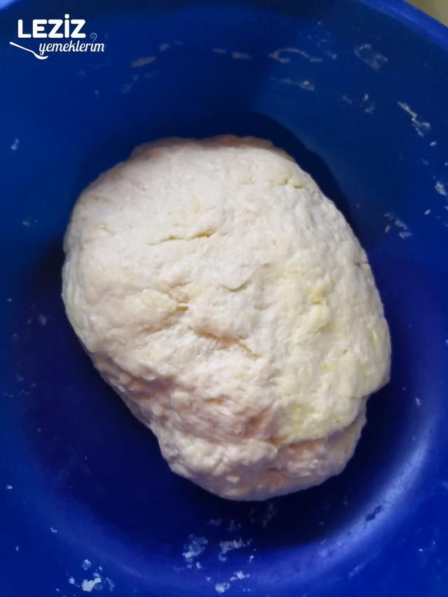 Patatesli El Açması Puf Böreği