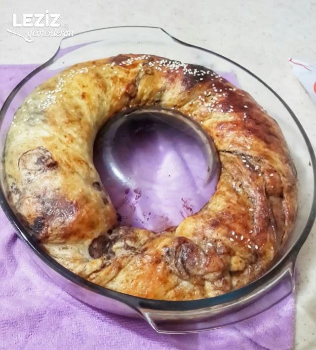 Kek Kalıbında Haşhaşlı Açma