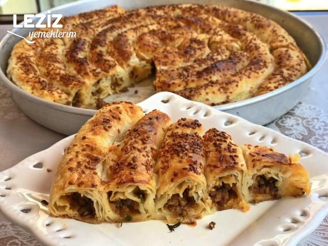 Sodalı Kıymalı Börek Nasıl Yapılır?