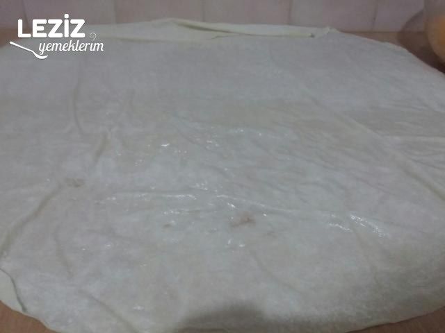 Galeta Unlu Kaşarlı Patatesli Börek