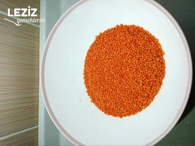 Mercimek Çorbası Tarifi (Lokanta Usulü)