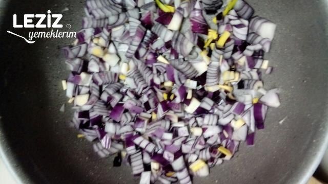 Zeytinyağlı Kuru Barbunya Pilaki (3 Dk'da Tabakta)