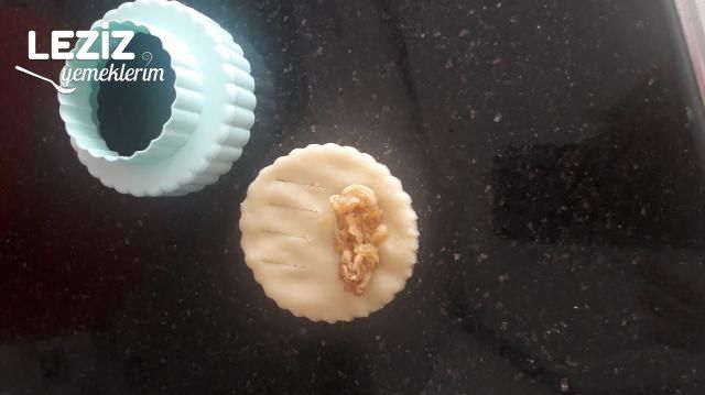 Kıyır Kıyır Elmalı Kurabiye Tarifi