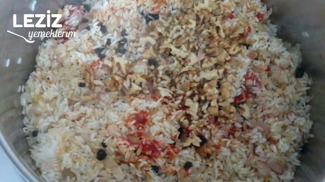 Kahve Aromalı Cevizli Zeytinyağlı Renkli Biber Dolması