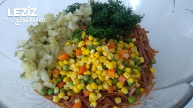 Erişte Salatası Tarifi