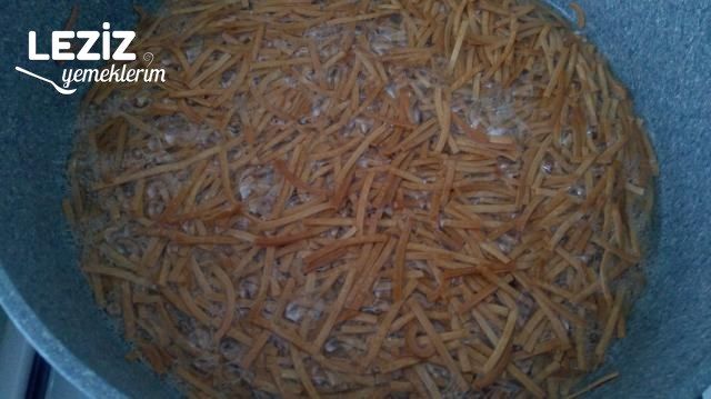 Erişte Salatası Tarifi