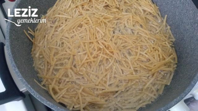 Erişte Salatası Tarifi