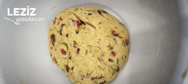 Kuru Domatesli Poğaça Tarifi