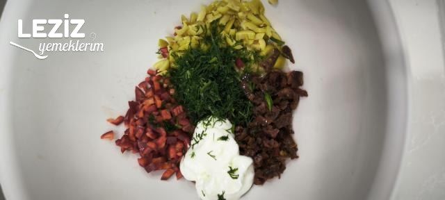 Kuru Domatesli Poğaça Tarifi