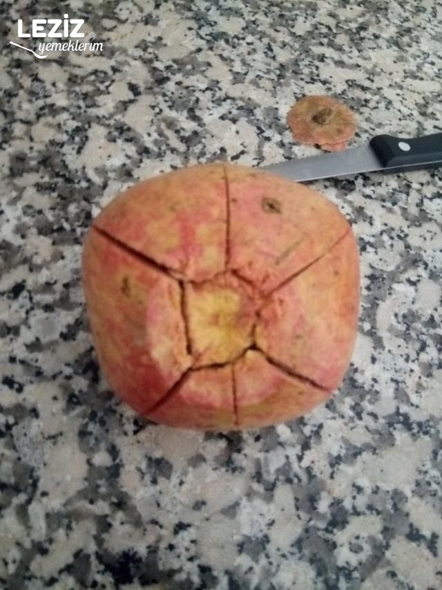 Nar Dökülmeden Nasıl Açılır