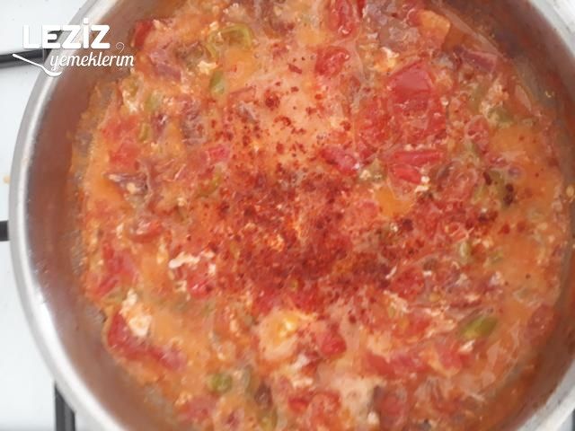 Pastırmalı Menemen Tarifi