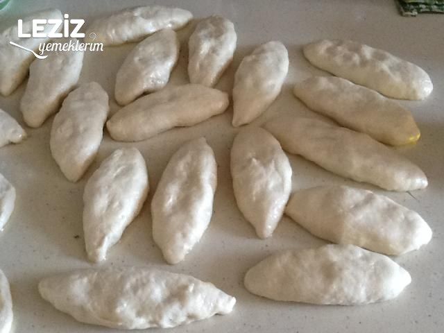 Rus Mutfağından Peraşki (Patatesli Börek)