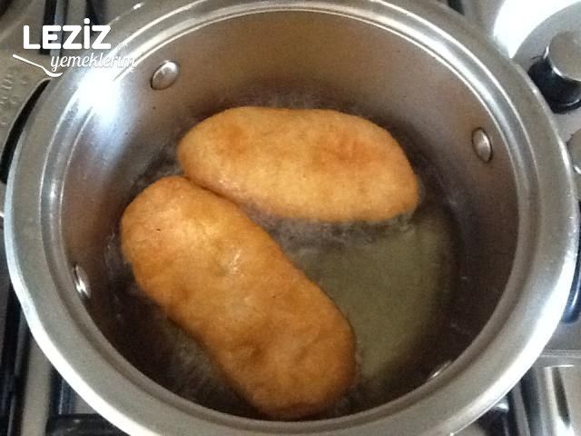 Rus Mutfağından Peraşki (Patatesli Börek)