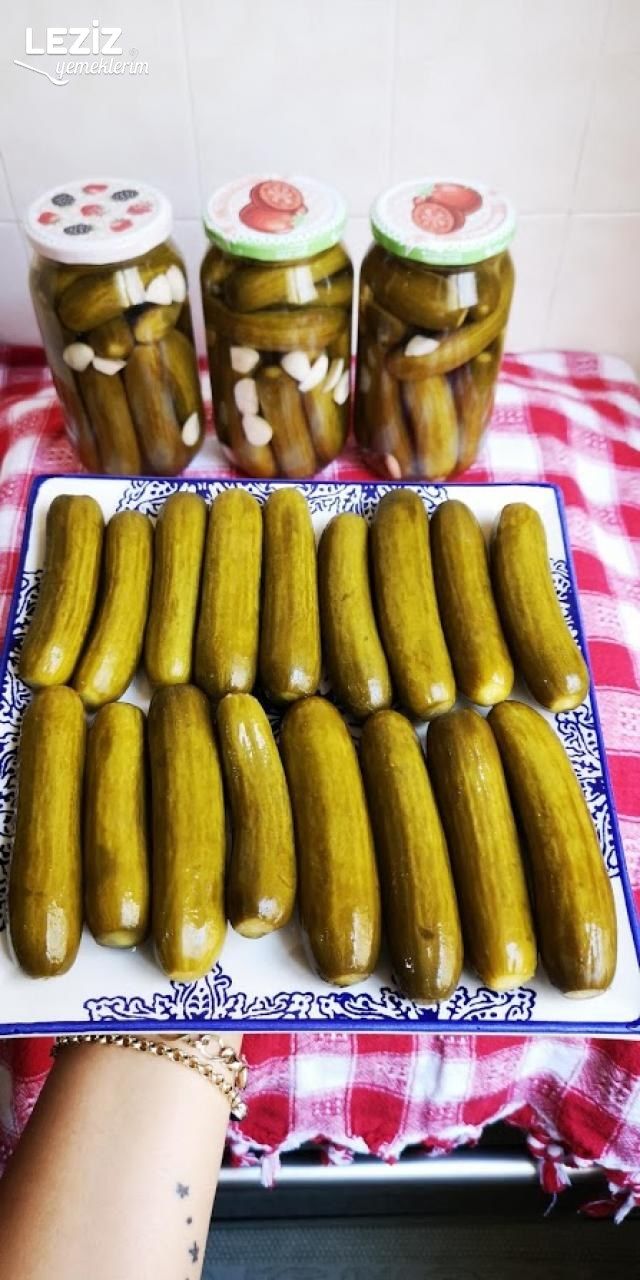 Kaynar Su İle Kütür Kütür Salatalık Turşusu